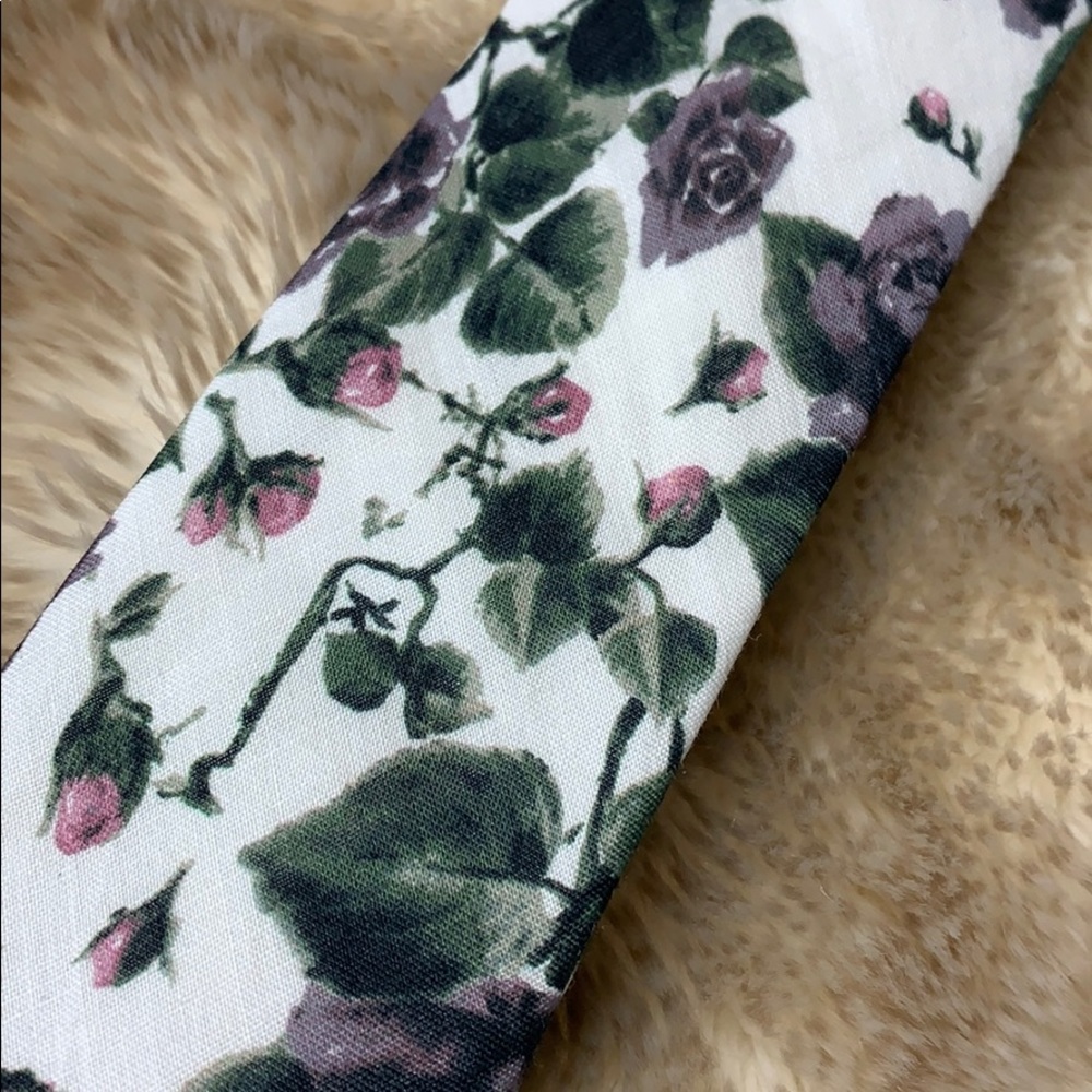 Mumu Weddings Floral Falls Tie - Picture 7 of 8